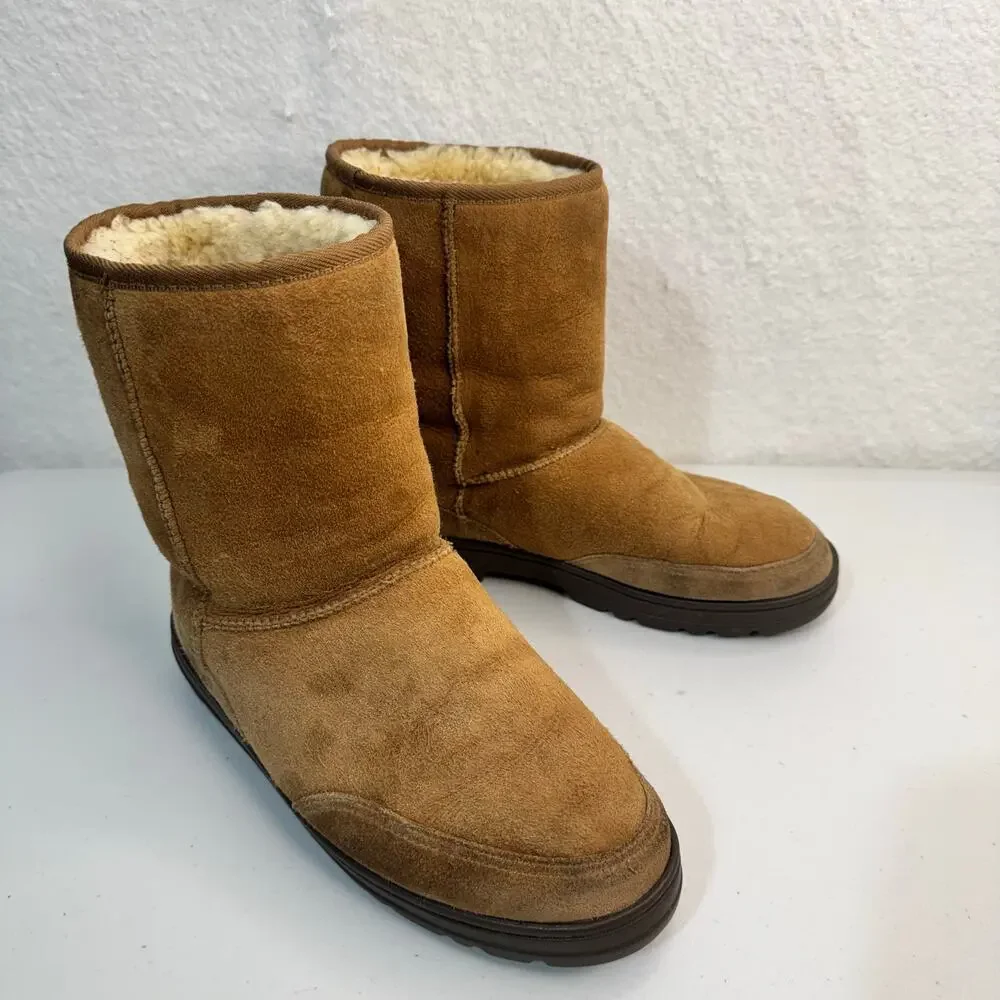 UGG Australia Classic Ultra Short Boots #5225 Chestnut Sheepskin Leather Size 9